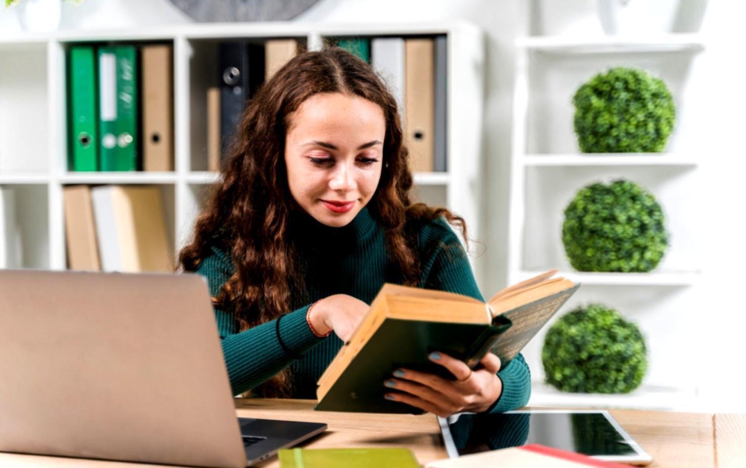 Cost management tools and financial analysis workspace